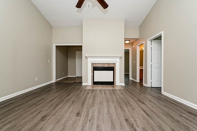 Photo - 172 Marsh Glen Dr