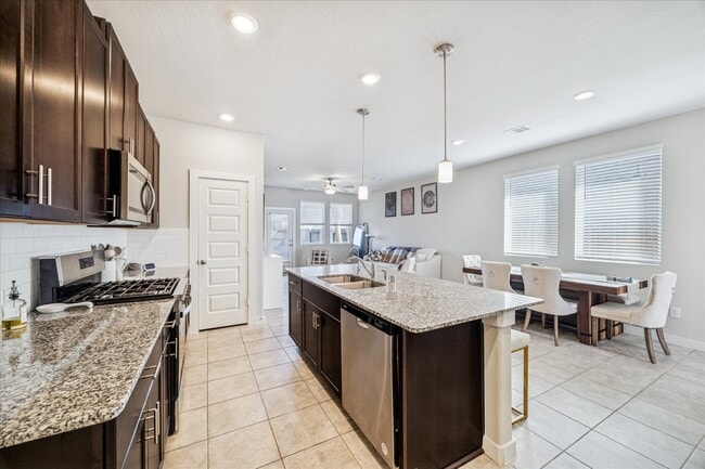 Photo - 5547 Madden Ln