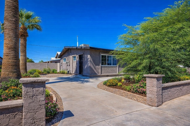 Photo - 815 N Arbor Ave Unit 815