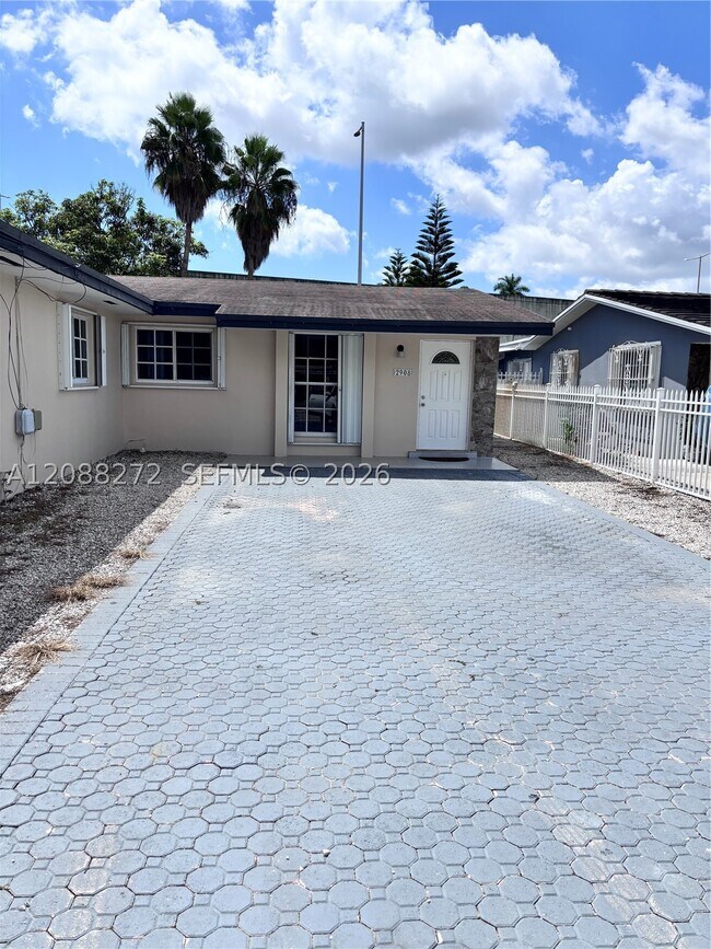 Photo - 2906 NW 13th St Unit 2908