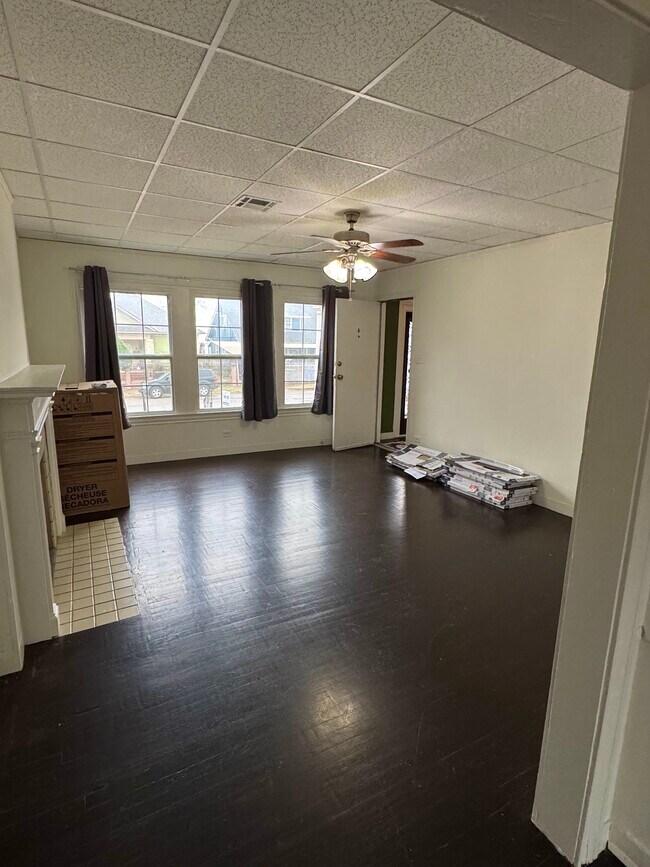 Photo - Sanger Heights Unit B