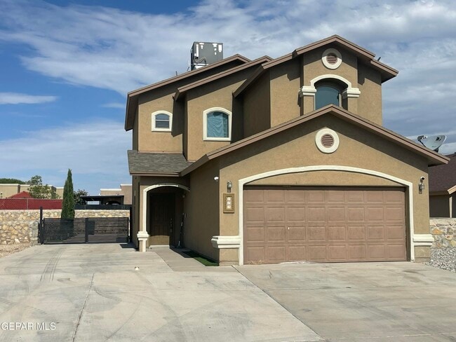 Building Photo - 809 Desert Moon Dr