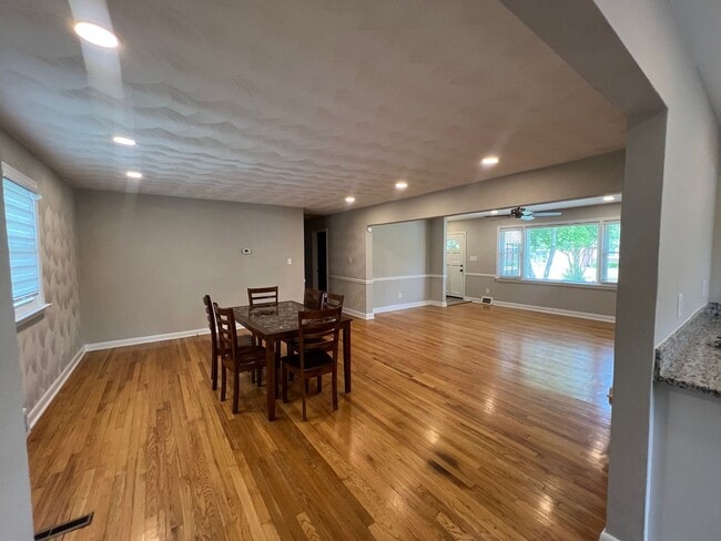 Photo - Updated and Spacious ranch in CAMELLIA ACRES