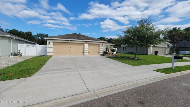 Photo - 2735 Woodsdale Dr