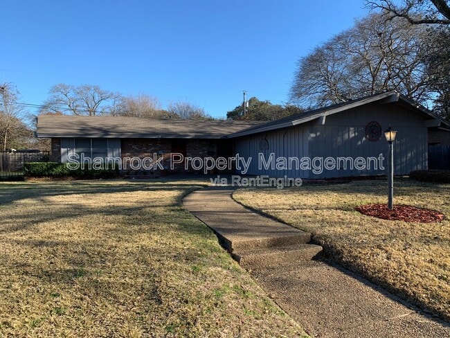 Photo - 5312 Lake Charles Dr Casa