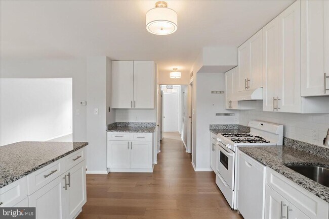 Photo - 5422 Brixham Ct