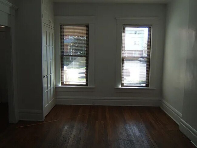 60 W 10th Ave Unit 60
