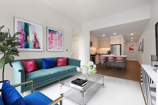 Building Photo - 2 bedroom in LONG ISLAND CITY NY 11101 Unit 16C