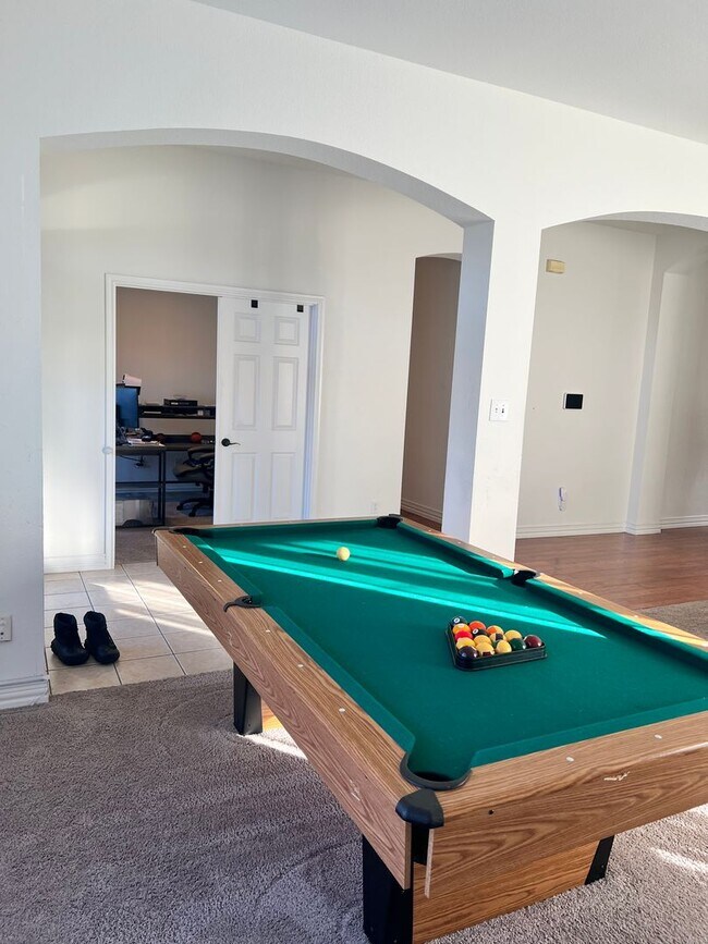 Photo - 1158 Beechwood Ln