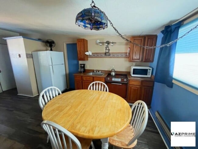 Photo - 376 Cedar St