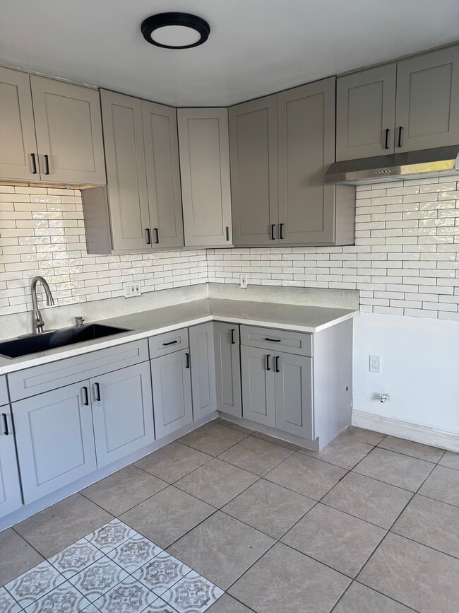 Photo - 1302 E Mardina St