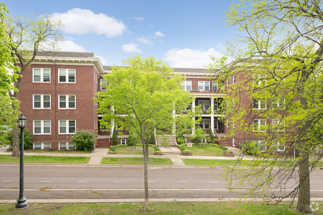 Building Photo - Franklin Rental