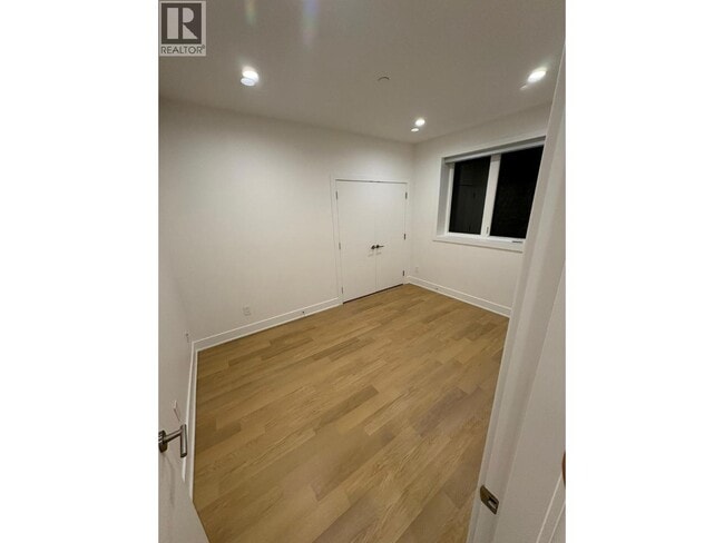 Photo - 1838 Mathers Crescent