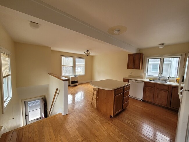 Photo - 30 Winter St Unit 5