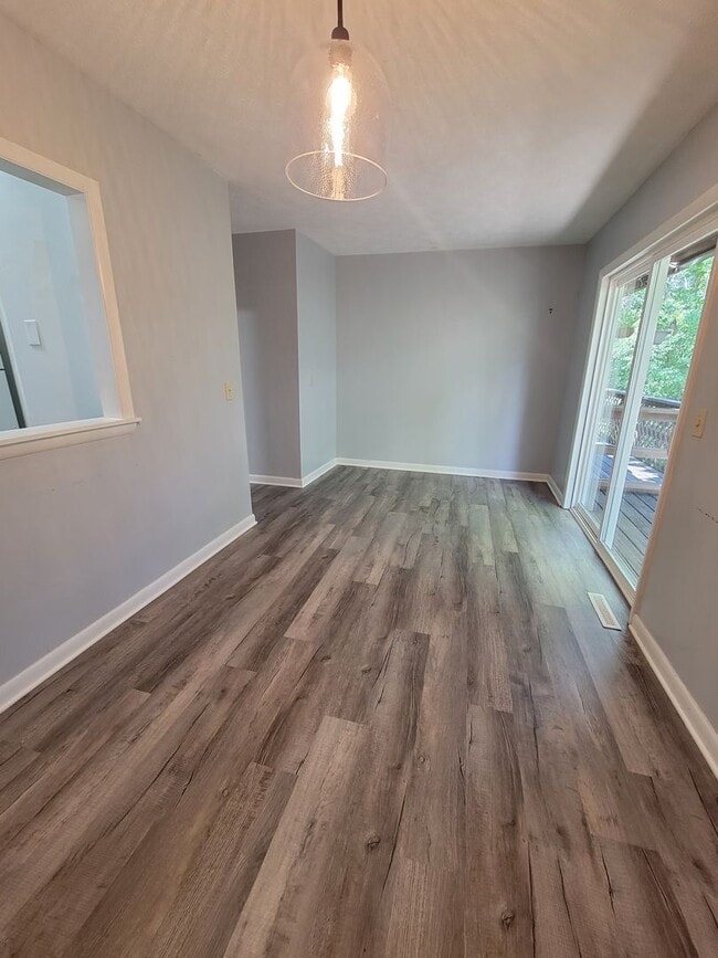 Photo - 1014-1014 Willey St Unidad 1012