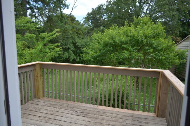 Photo - 145 Viking Dr