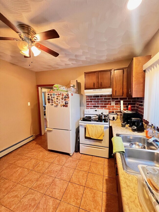 Photo - 122 Willis Ave Unit 1