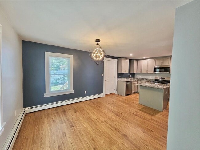 5 Greystone Ave