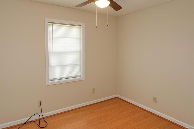 Photo - 12 Pine St