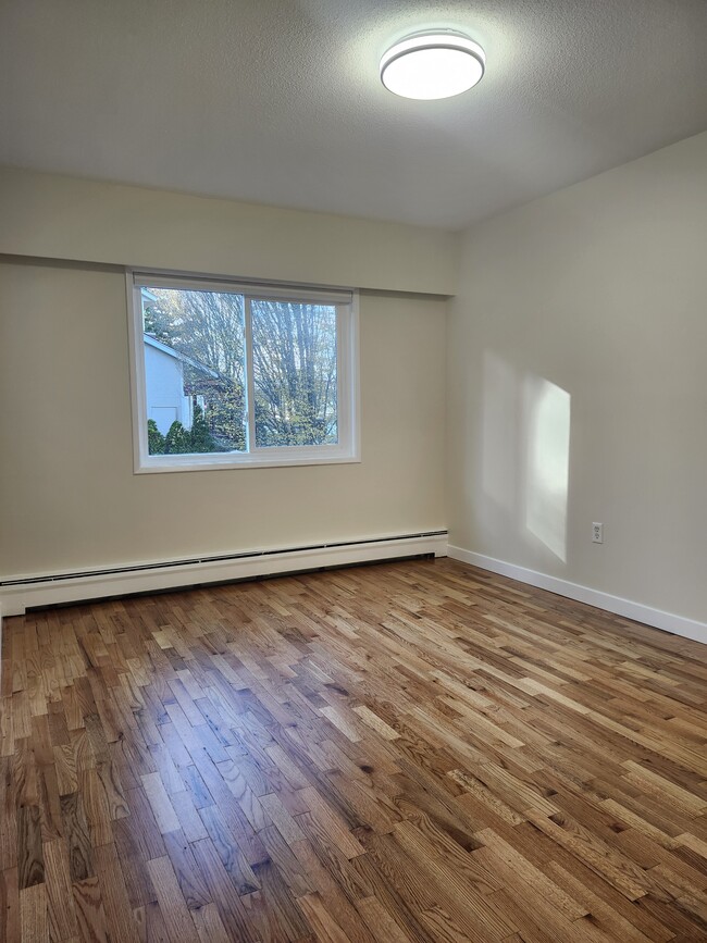 Photo - 1653 Oak Bay Ave Unit 201