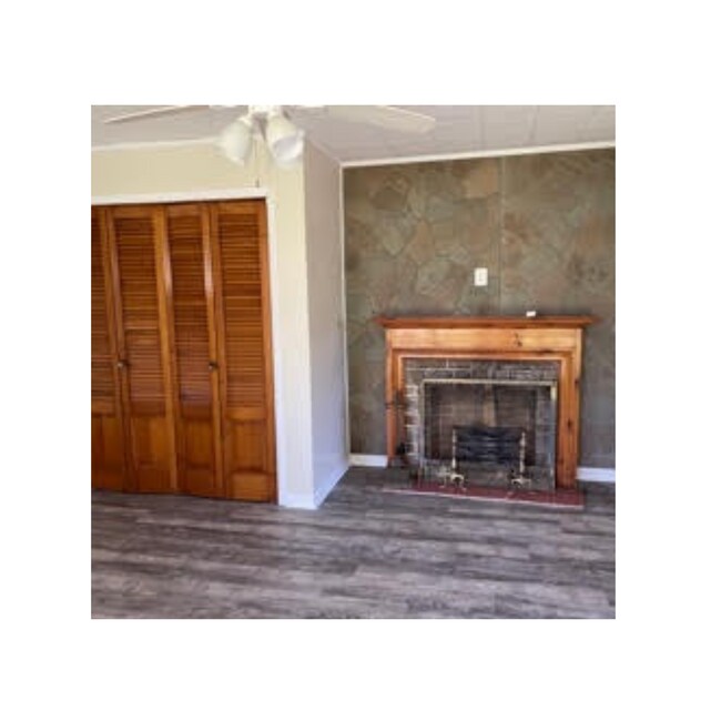 Electric Fireplace - 2409 Woodcroft Rd