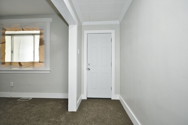 Photo - 303 N Holland Ave