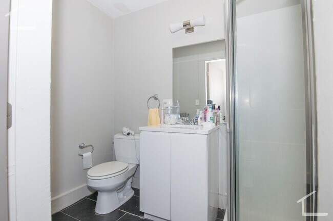 15 Greylock Rd