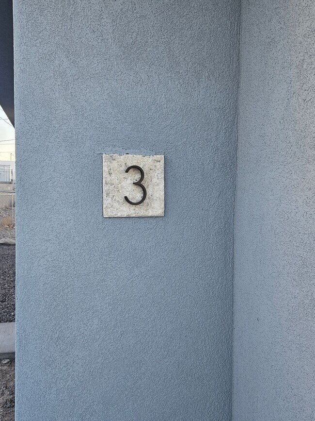 Photo - 182 Palm Ave Unidad 182 Palm #3