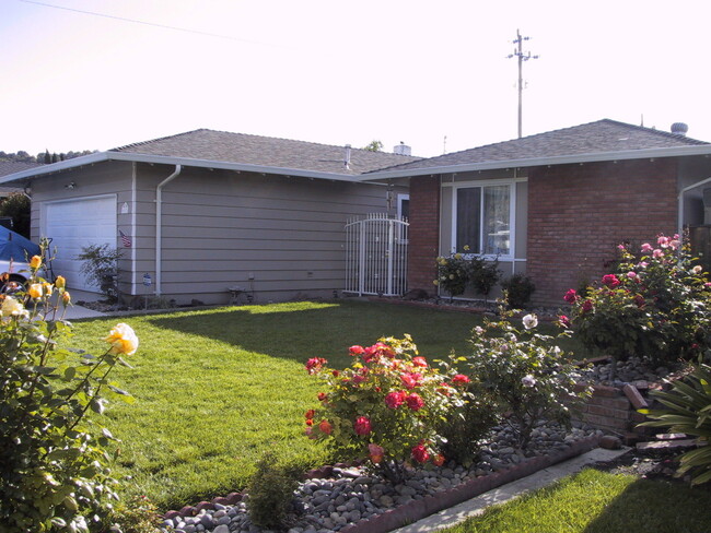 BLOSSOM VALLEY-SANTA TERESA AREA - NICE HOUSE - BLOSSOM VALLEY-SANTA TERESA AREA - NICE HOUSE