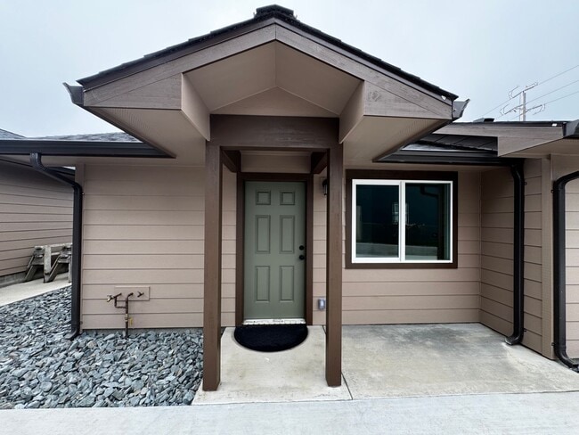 Building Photo - 3216 California St Unit (1X) 3216 California Street #B Rental