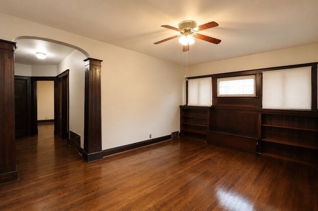 Photo - 416 W Jackson St