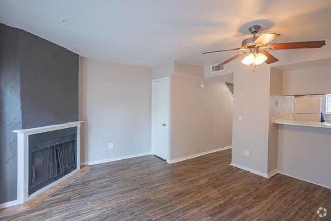 Mansion West - Living Room