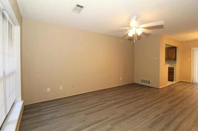 Photo - 5822 Gordon Ln