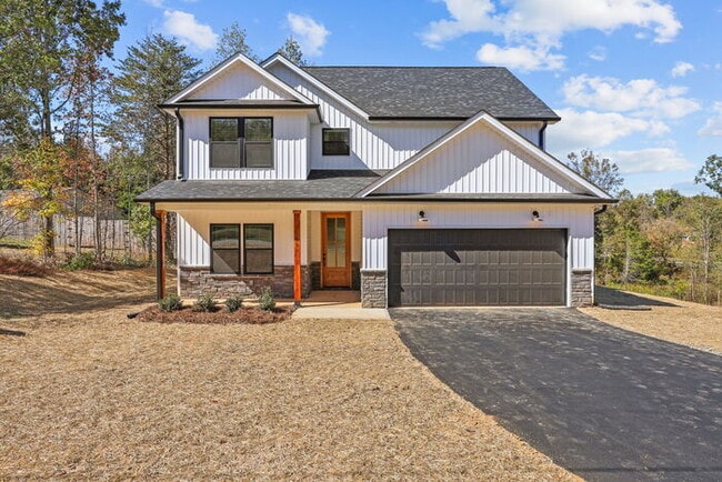 Photo - Stunning New Build!
