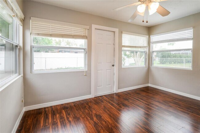 Photo - 610 Charlotte Ave House