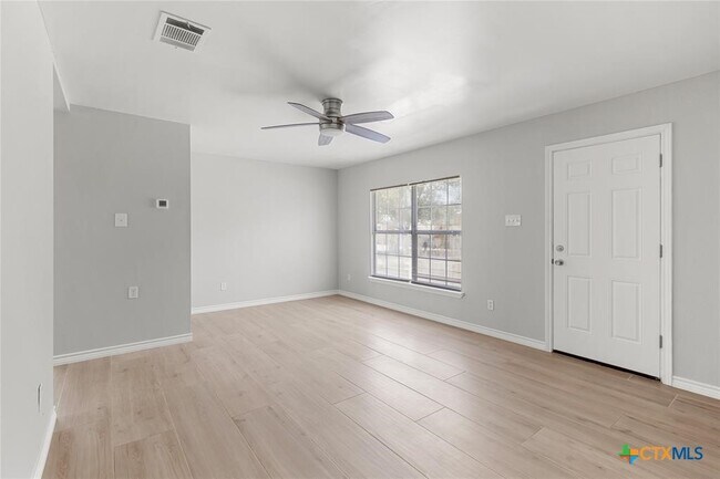 Photo - 108 Gm Ln