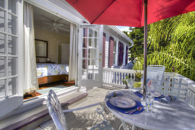 Photo - Furnished 1 bedroom 1 Bathroom in Old Town