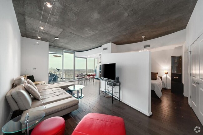Building Photo - 5925 Almeda Rd Rental