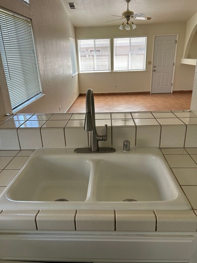 Photo - Beautiful 3 bedroom Home