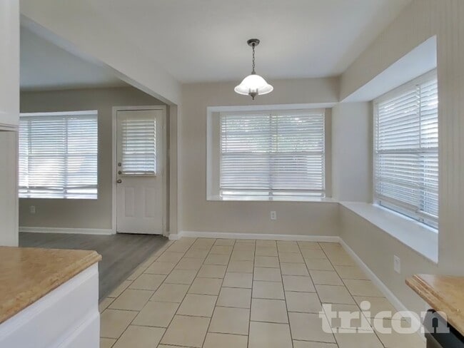 Photo - 23110 Newgate Dr