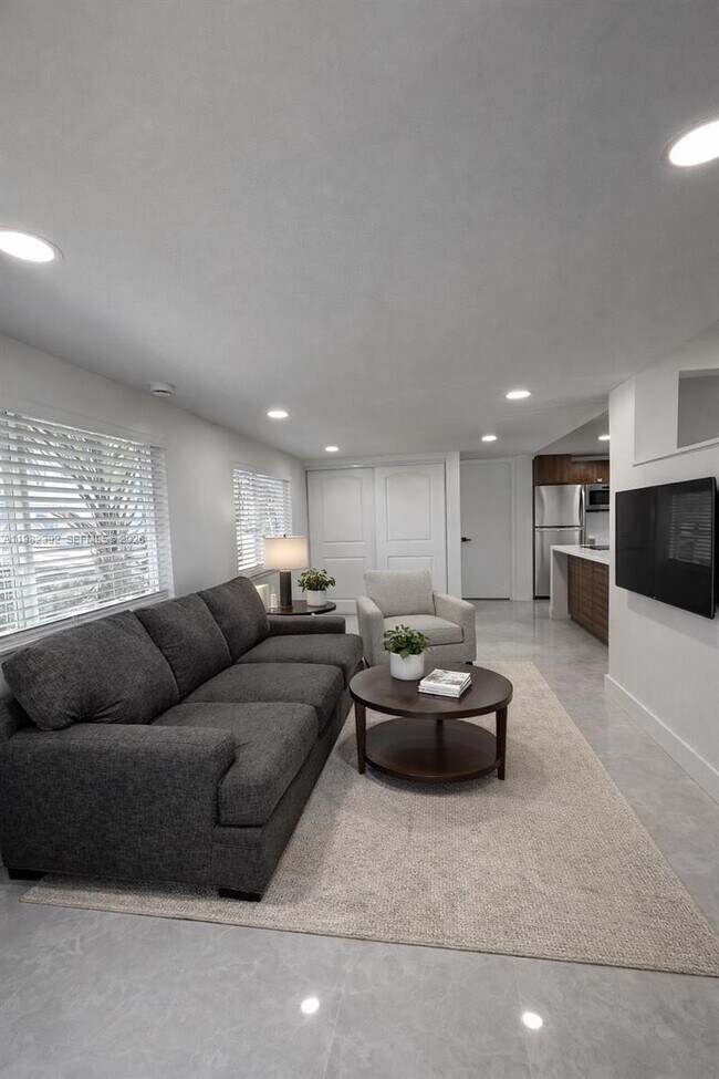 Photo - 916 NE 2nd St Unit D