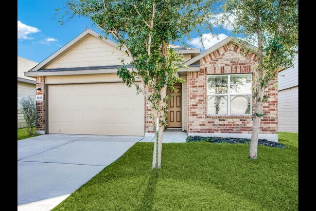 Building Photo - 5610 Medina Farm