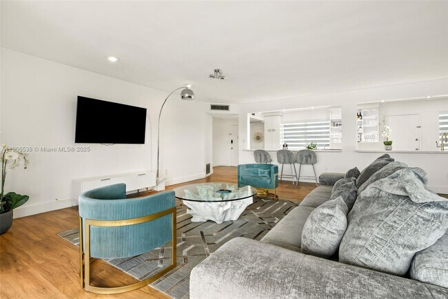 Photo - 1350 NE 191st St Unit B307