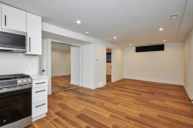 Photo - 5200 N Winthrop Ave Unit GN