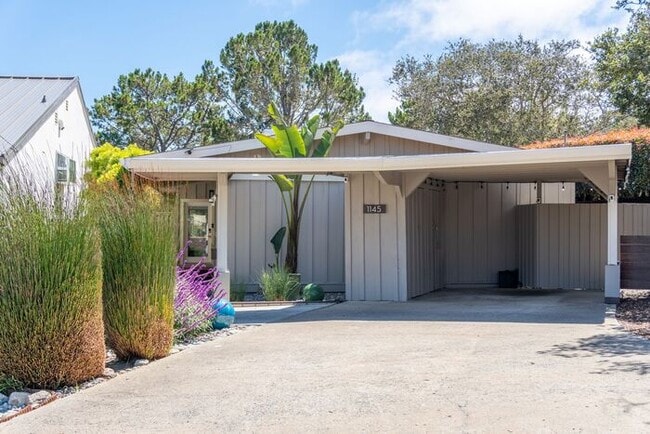 Building Photo - Hilltop Monterey Home