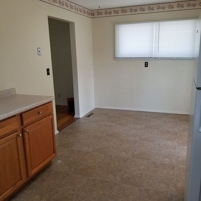 Photo - 3 bedroom in Westwood Heights!
