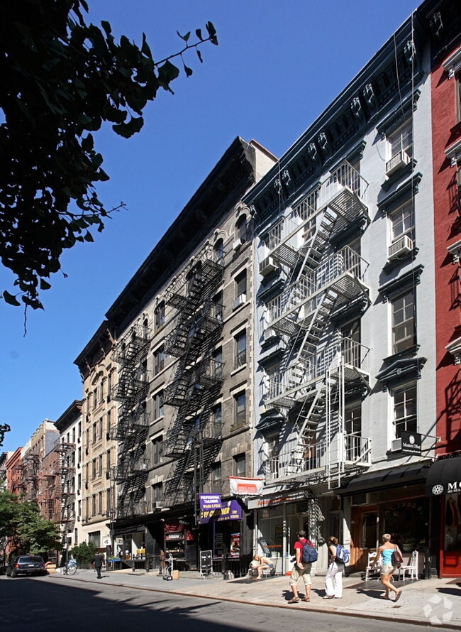 Building Photo - 119 Sullivan St Rental