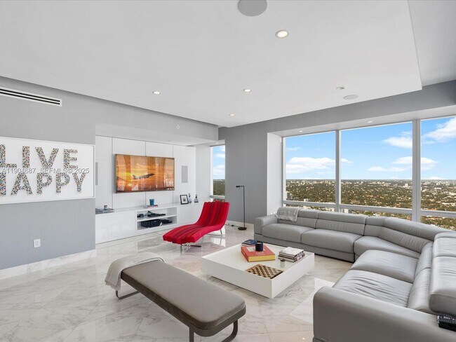 Photo - 1425 Brickell Ave Unit 52BC