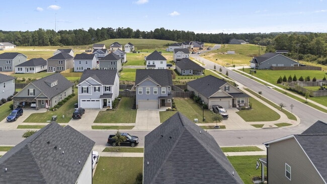 Photo - 912 Newburn Dr