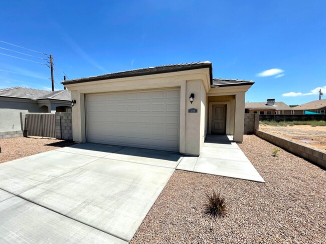 Beautiful 3 Bedroom, 2 bathroom Home! *MOV... - Beautiful 3 Bedroom, 2 bathroom Home! *MOV...